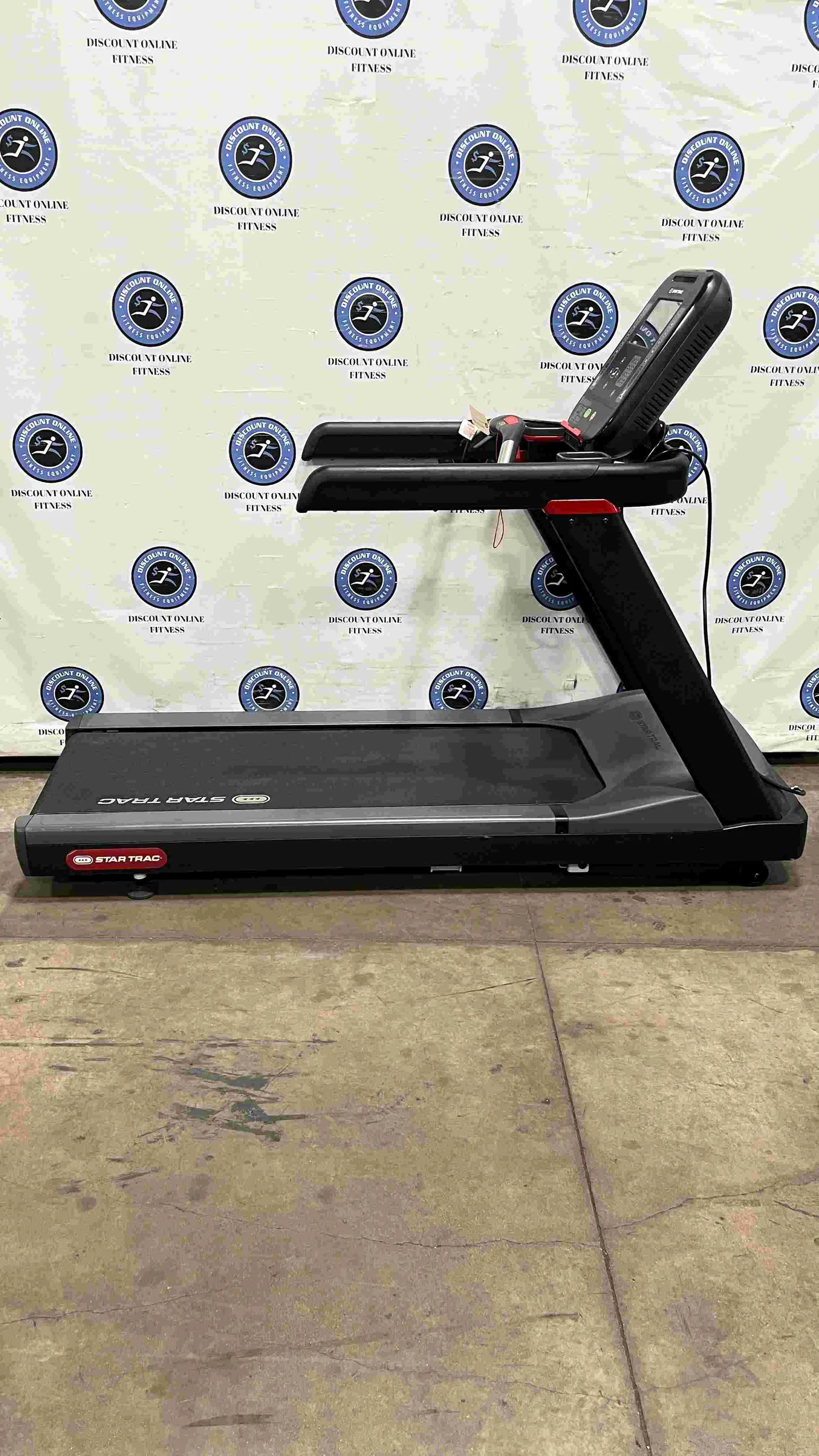 Star Trac 4 Series Treadmill w/LCD Console - U — photo 4