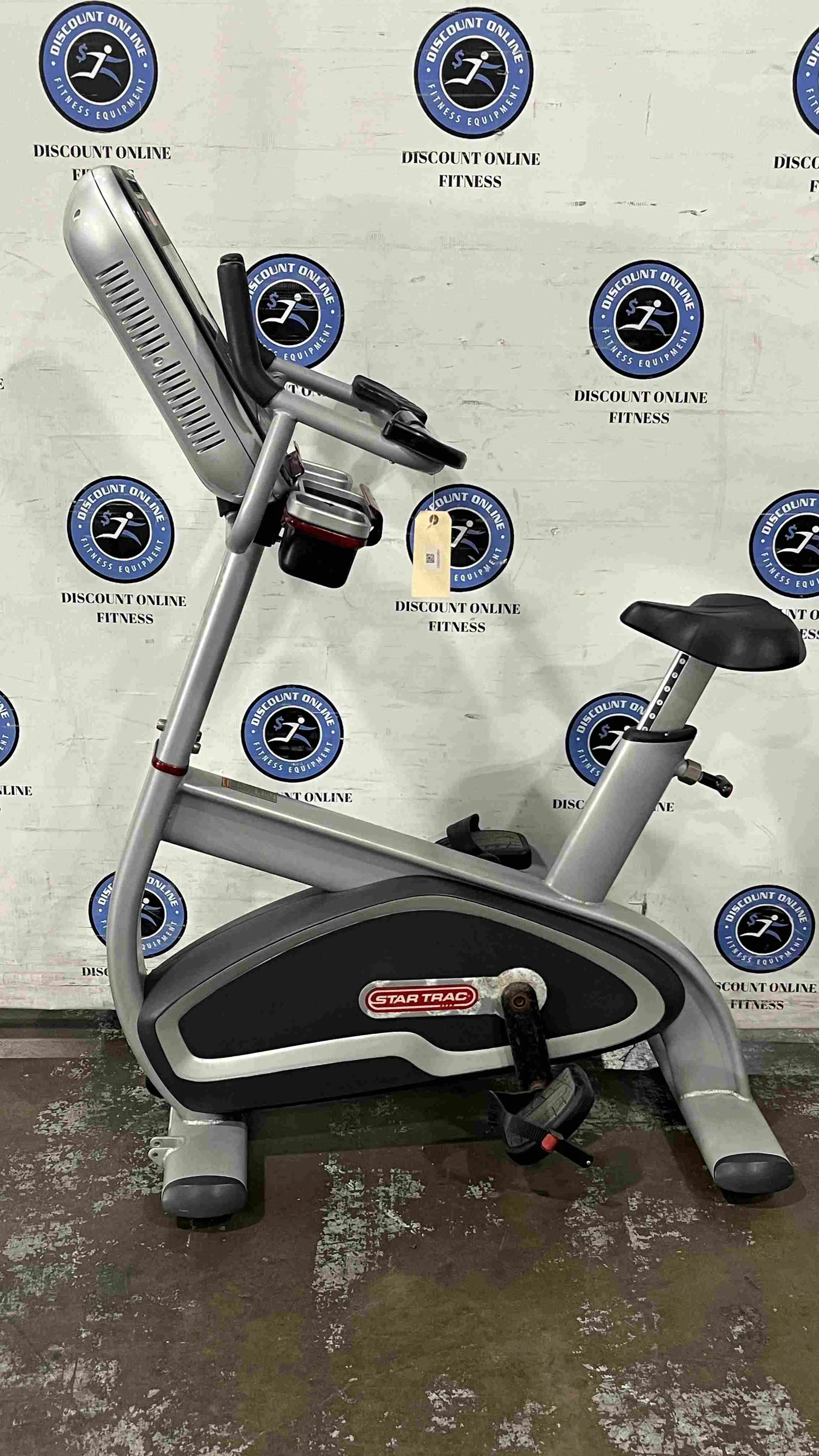 Star Trac 8 Series Upright Bike w/LCD - U — photo 3