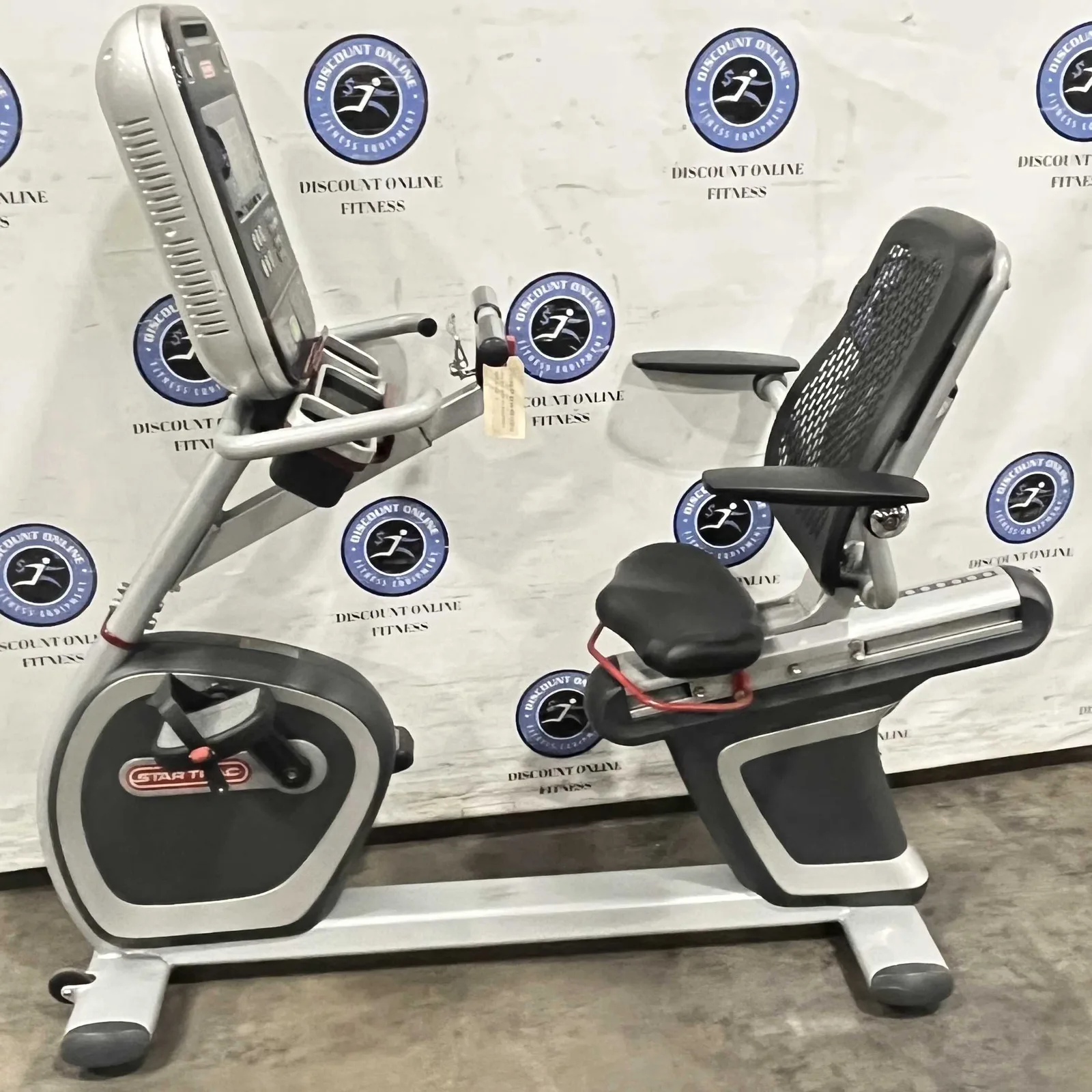 Star Trac 8 Series Recumbent Bike w/LCD - U — photo 4