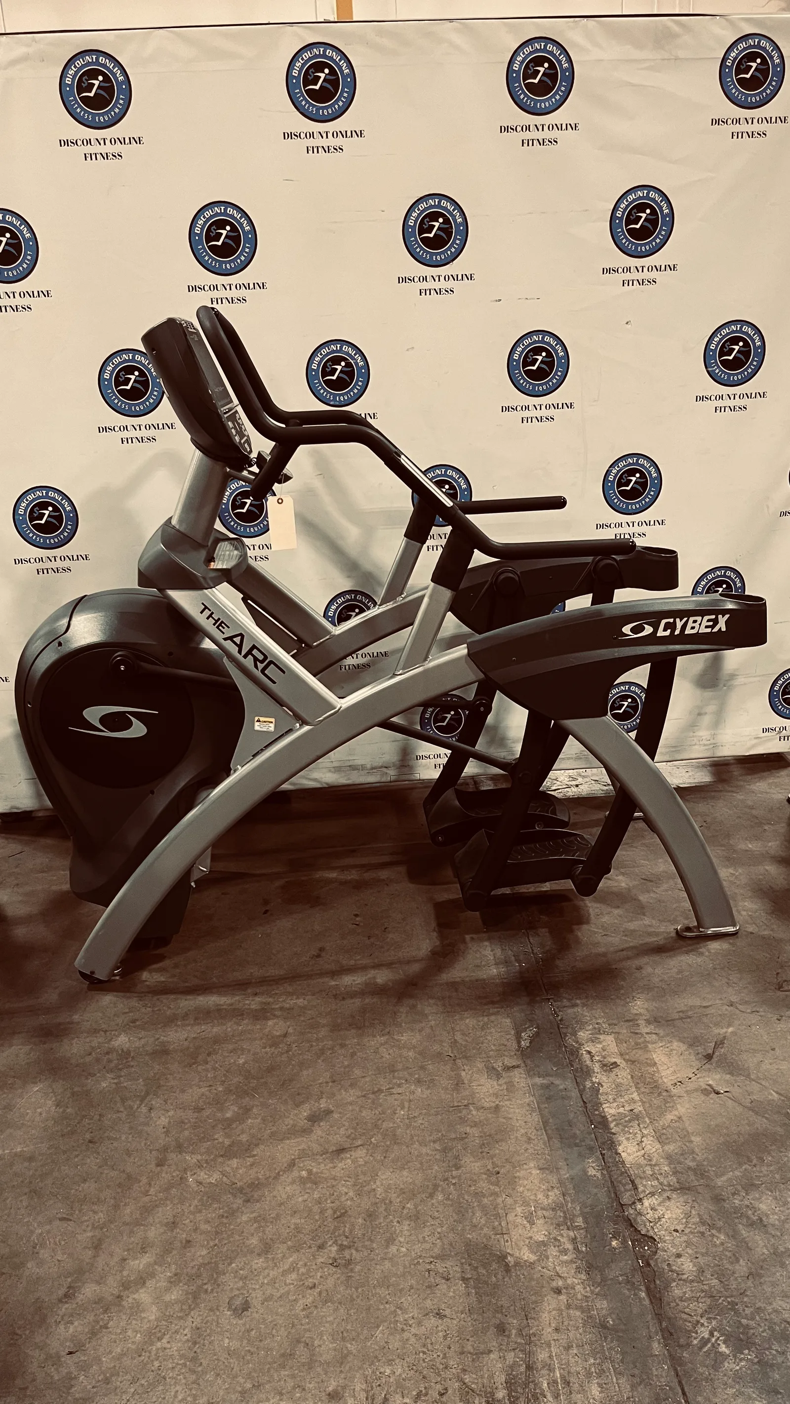 Cybex 750A Lower Body Arc Trainer - U — photo 2