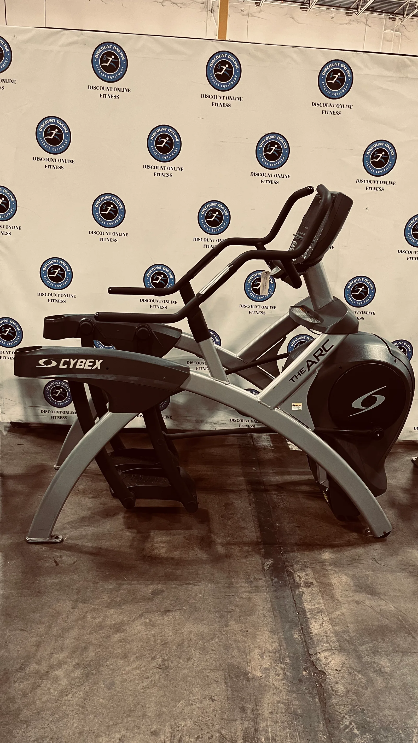 Cybex 750A Lower Body Arc Trainer - U — photo 3