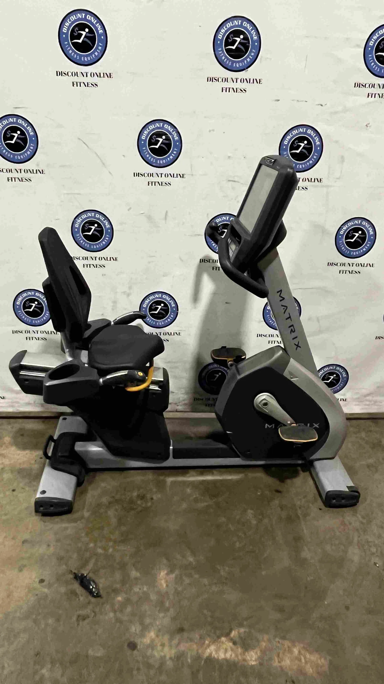 Matrix R5X-03 Recumbent Bike - U — photo 3