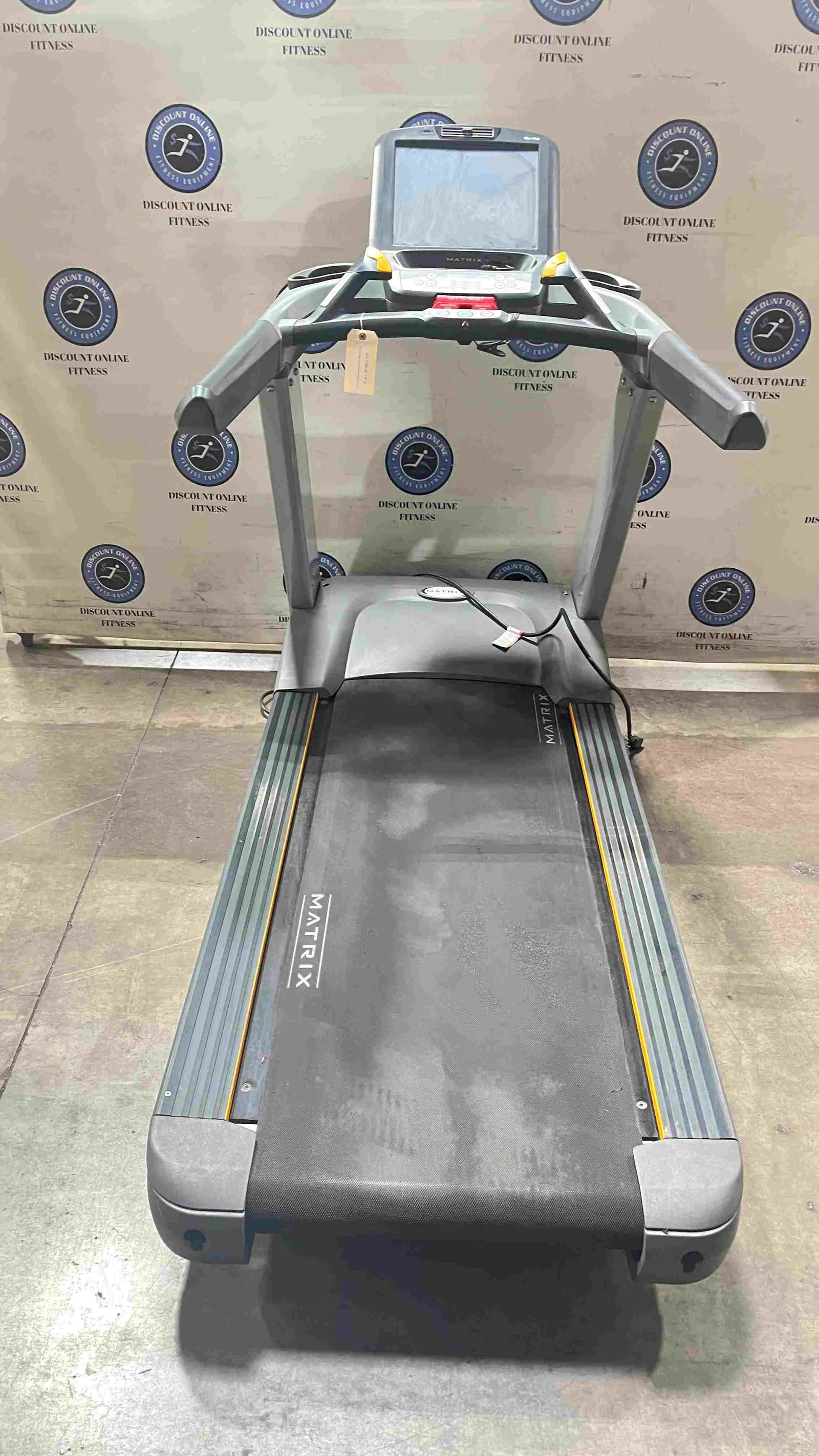 Matrix T7XE Small Console Treadmill - U — photo 2