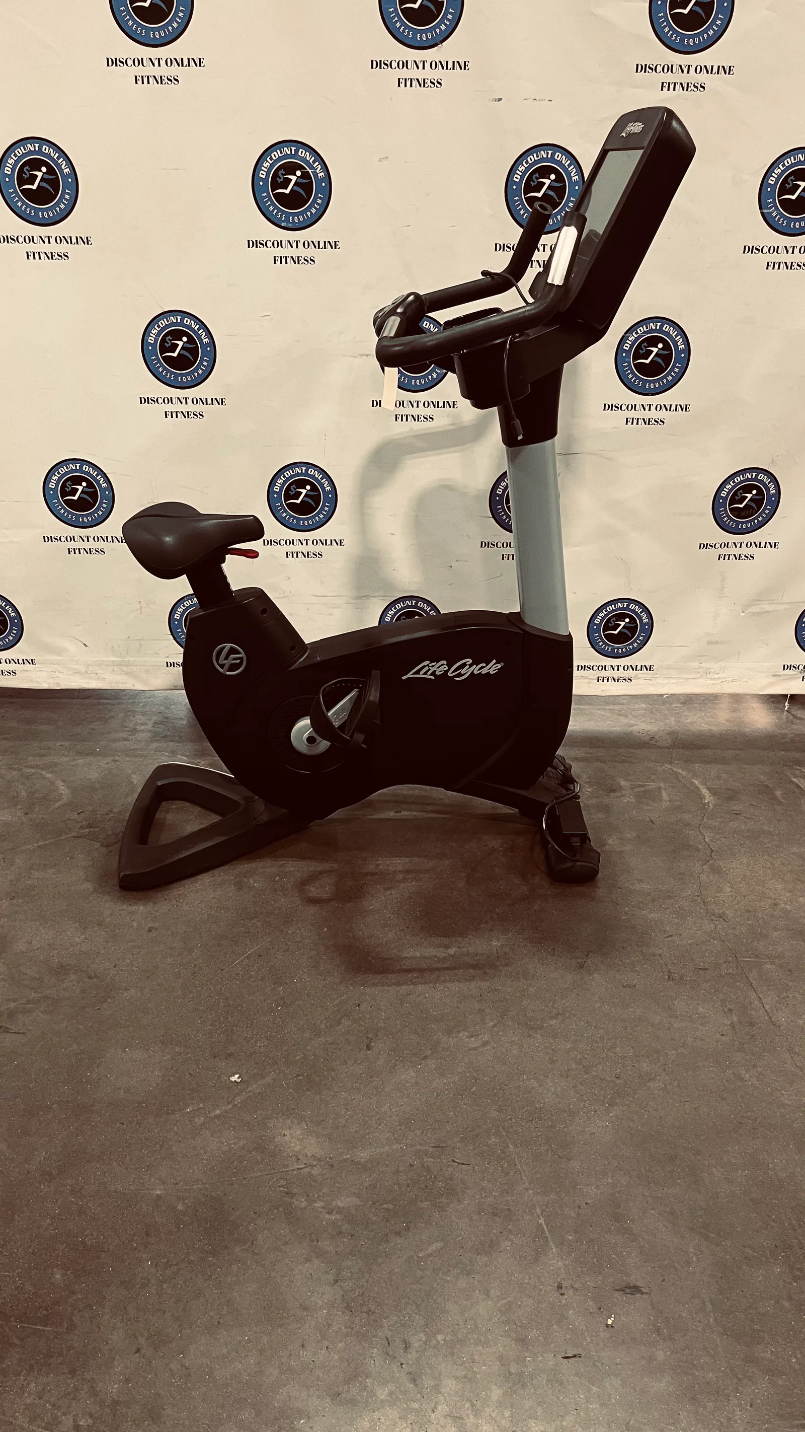 Life Fitness 95C Elevation Upright Bike-U — photo 3