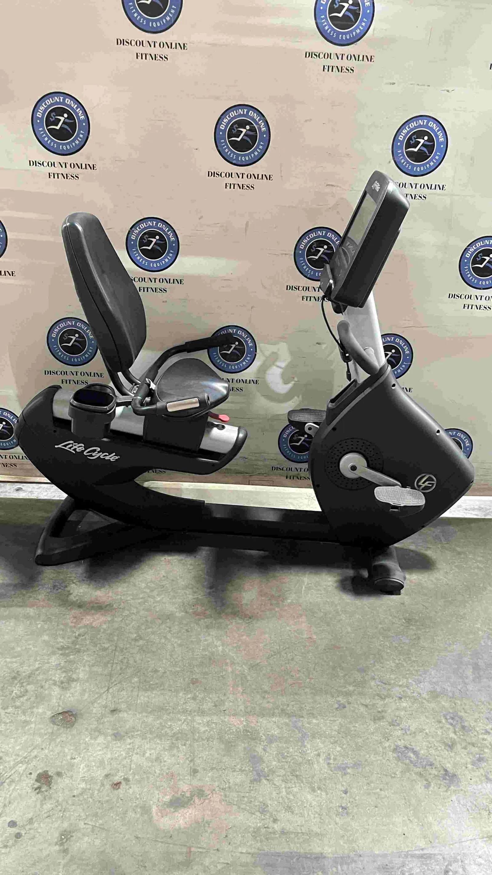 Life Fitness 95R Elevation Recumbent Bike - U — photo 2