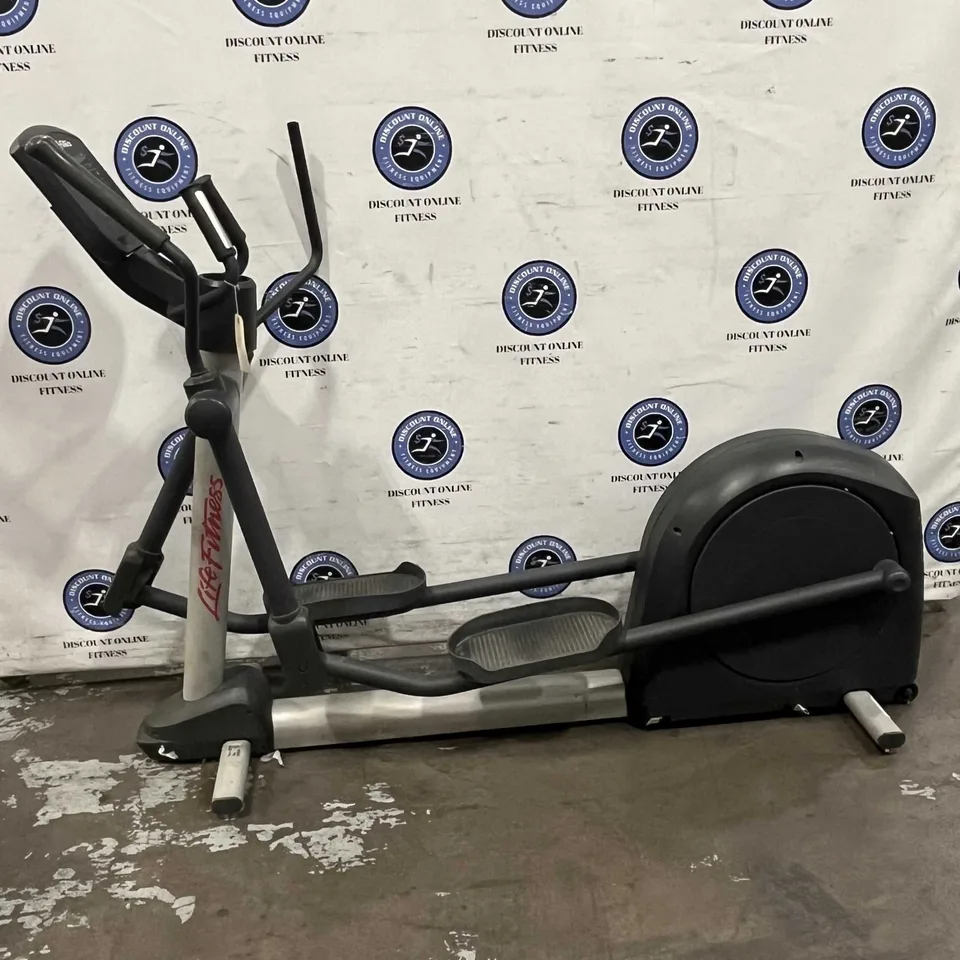 Life Fitness OSX Activate Total Body Cross Trainer - U