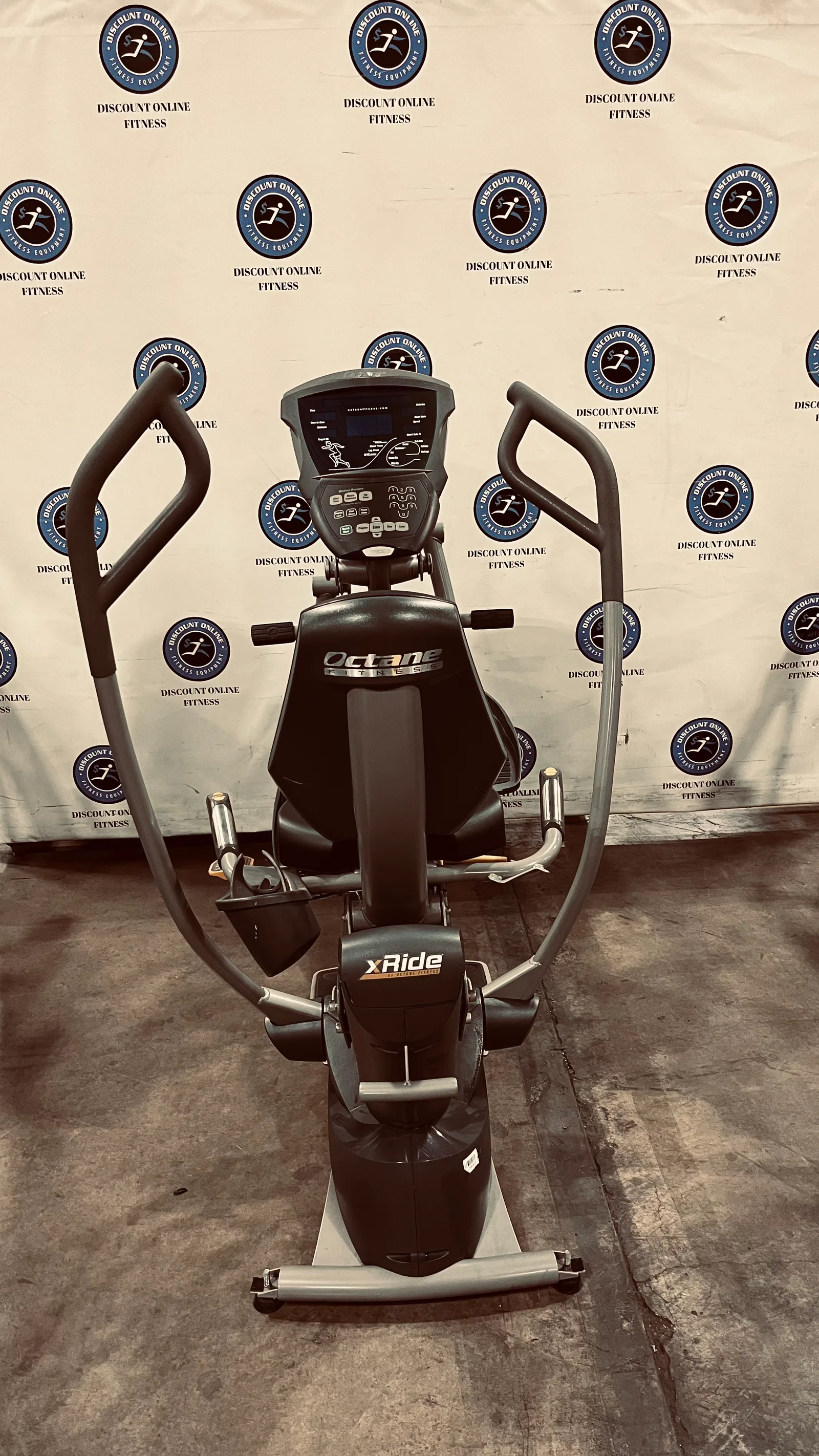 Octane XR6000 Recumbent Elliptical - U