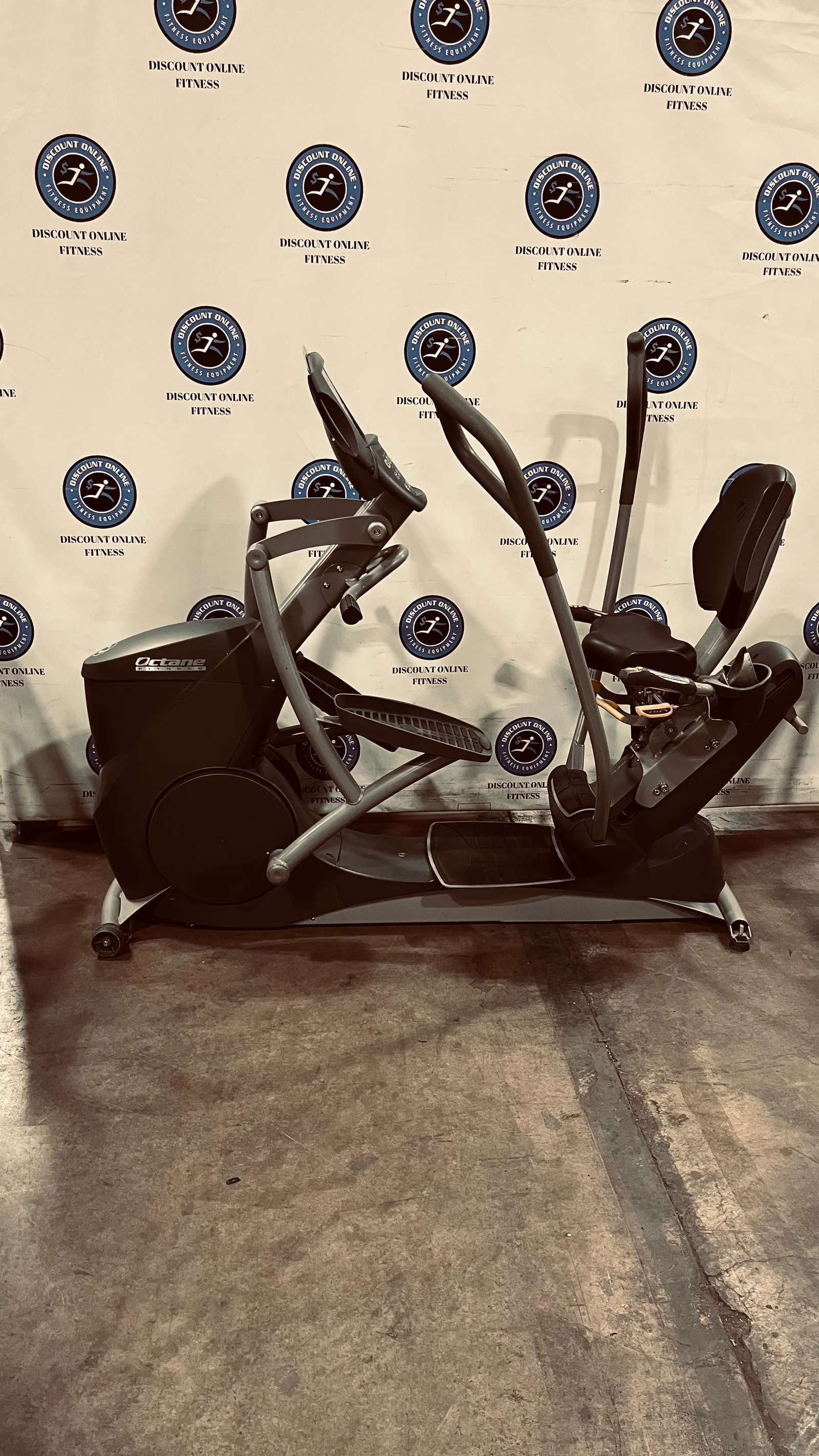 Octane XR6000 Recumbent Elliptical - U — photo 2