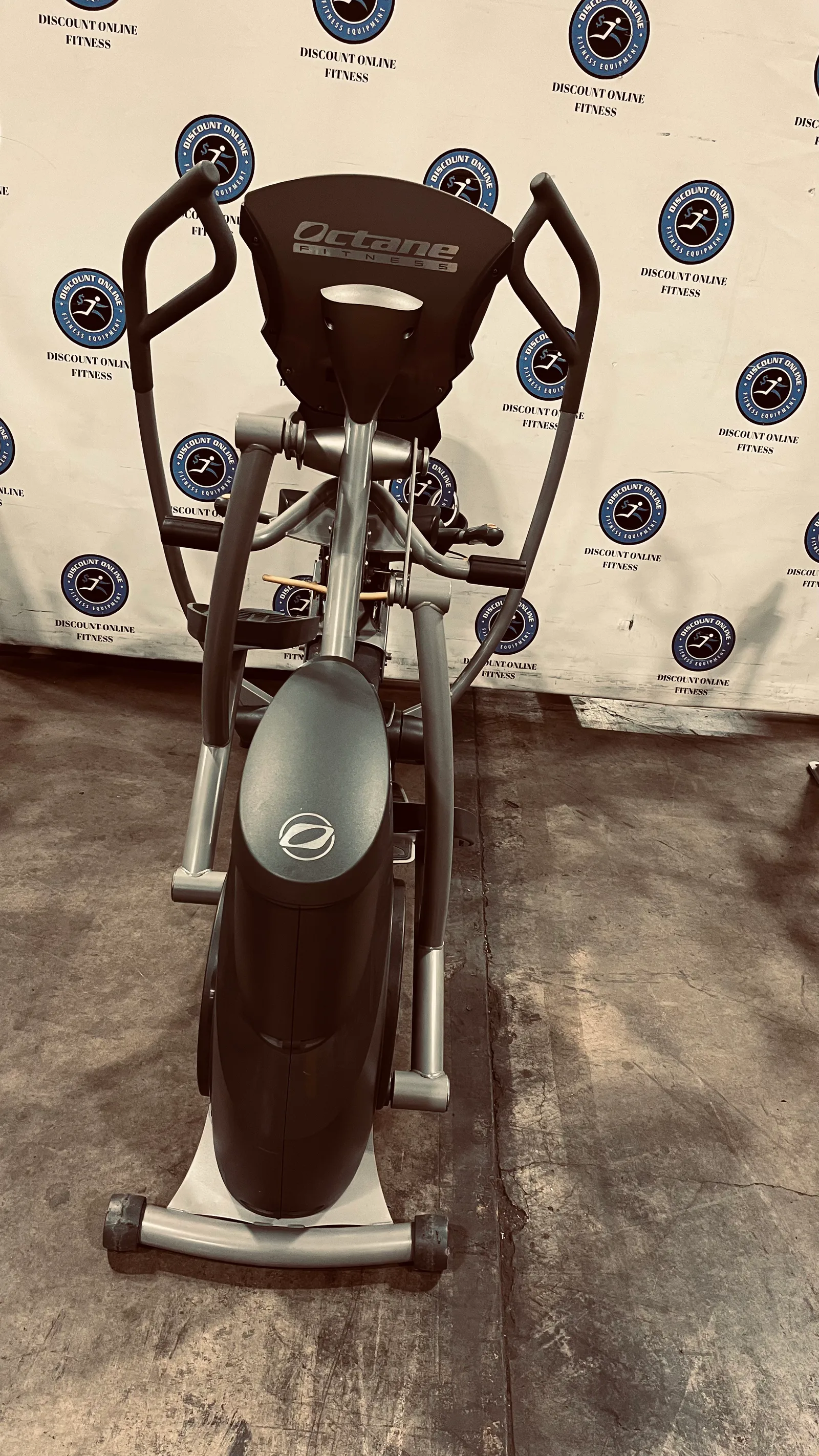 Octane XR6000 Recumbent Elliptical - U — photo 4