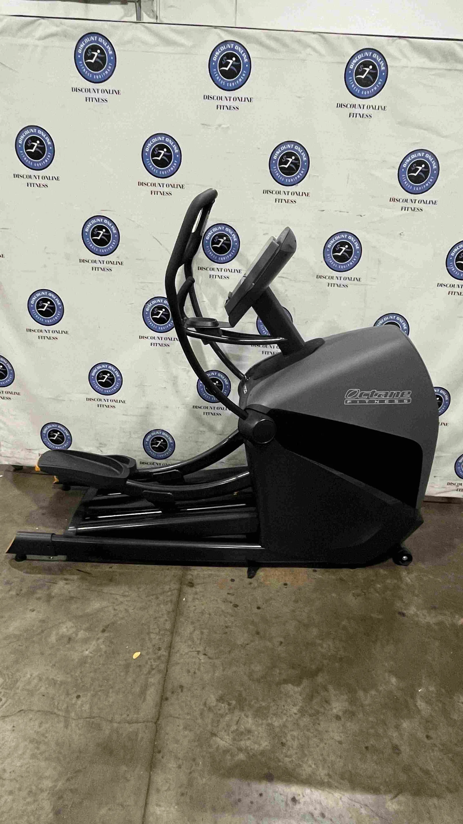 Octane XT4700 Elliptical - U — photo 2