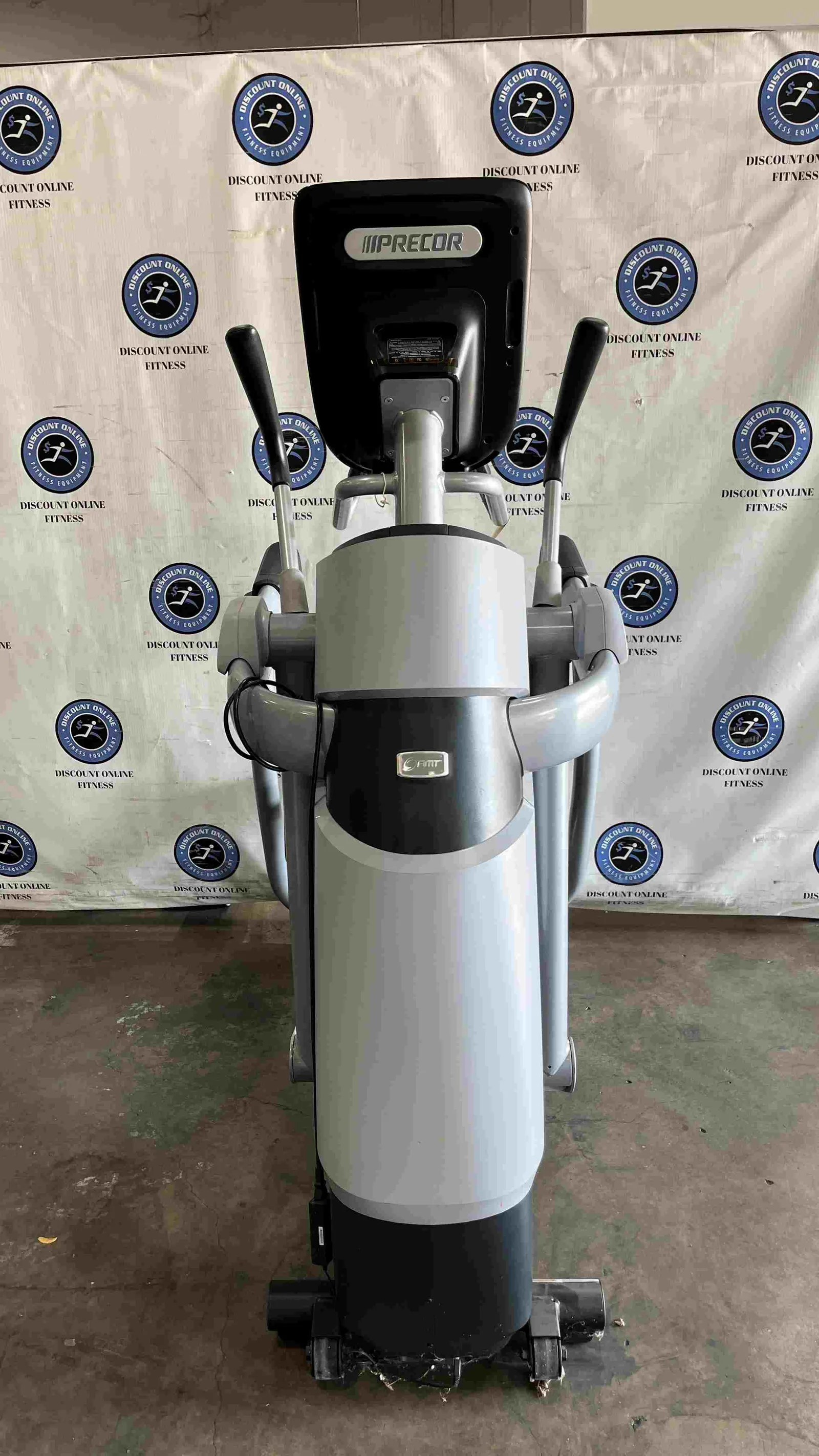 Precor AMT 783 Adaptive Motion Trainer w/P82 Console - U — photo 4