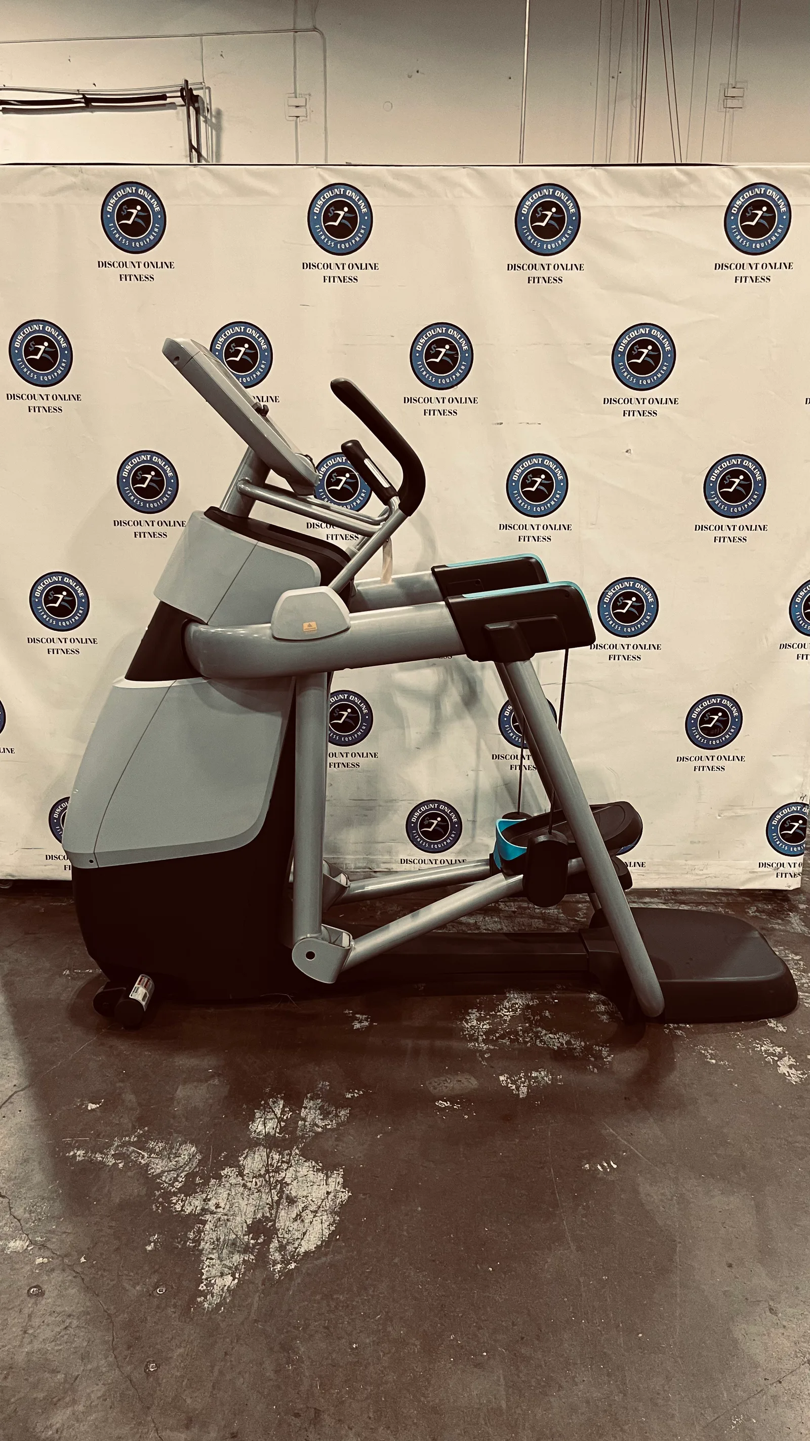 Precor AMT 835 Open Stride Adaptive Motion Trainer - U — photo 2
