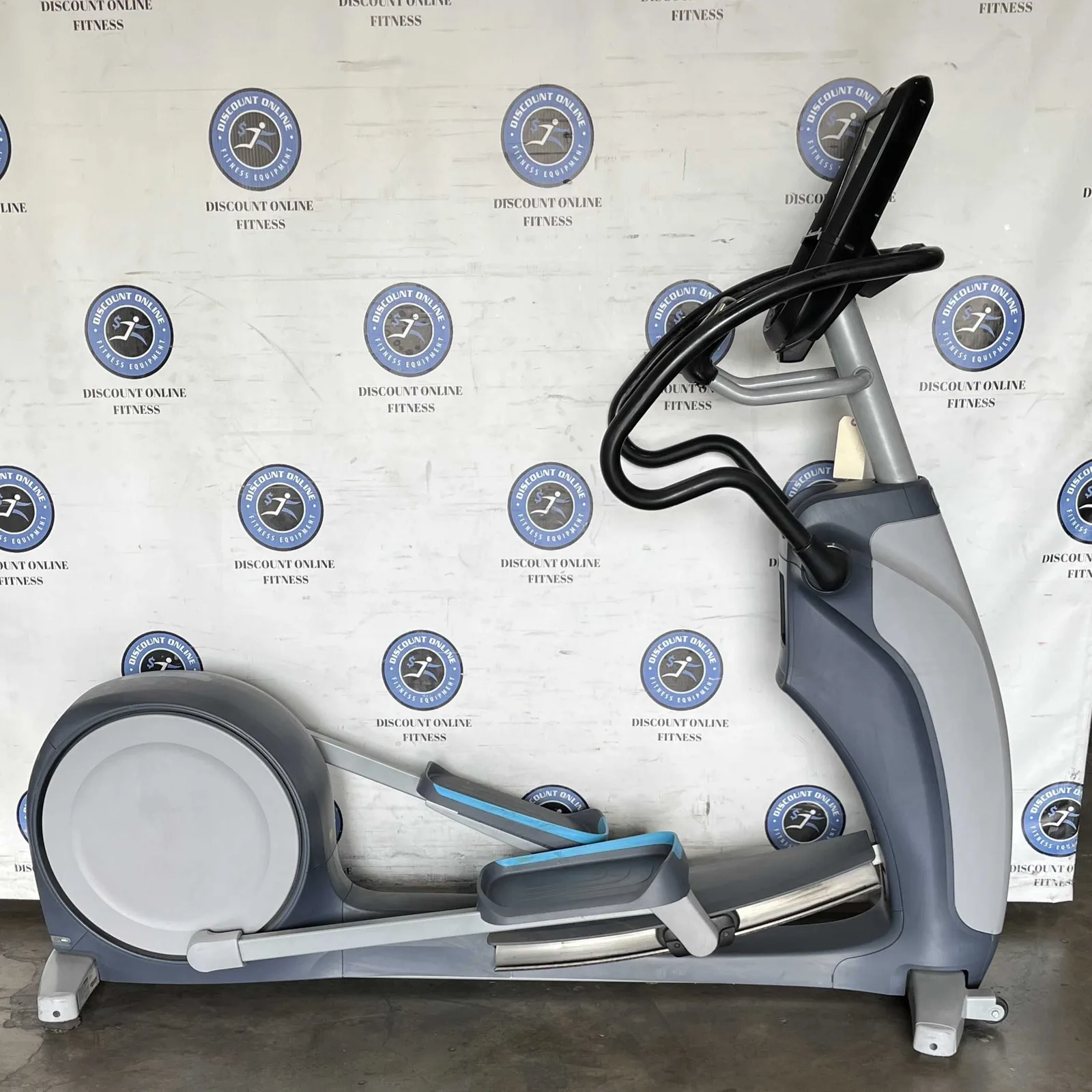 Precor EFX 883 Version 2 Lower Body Elliptical w/Converging Crossramp and P82 Console - U