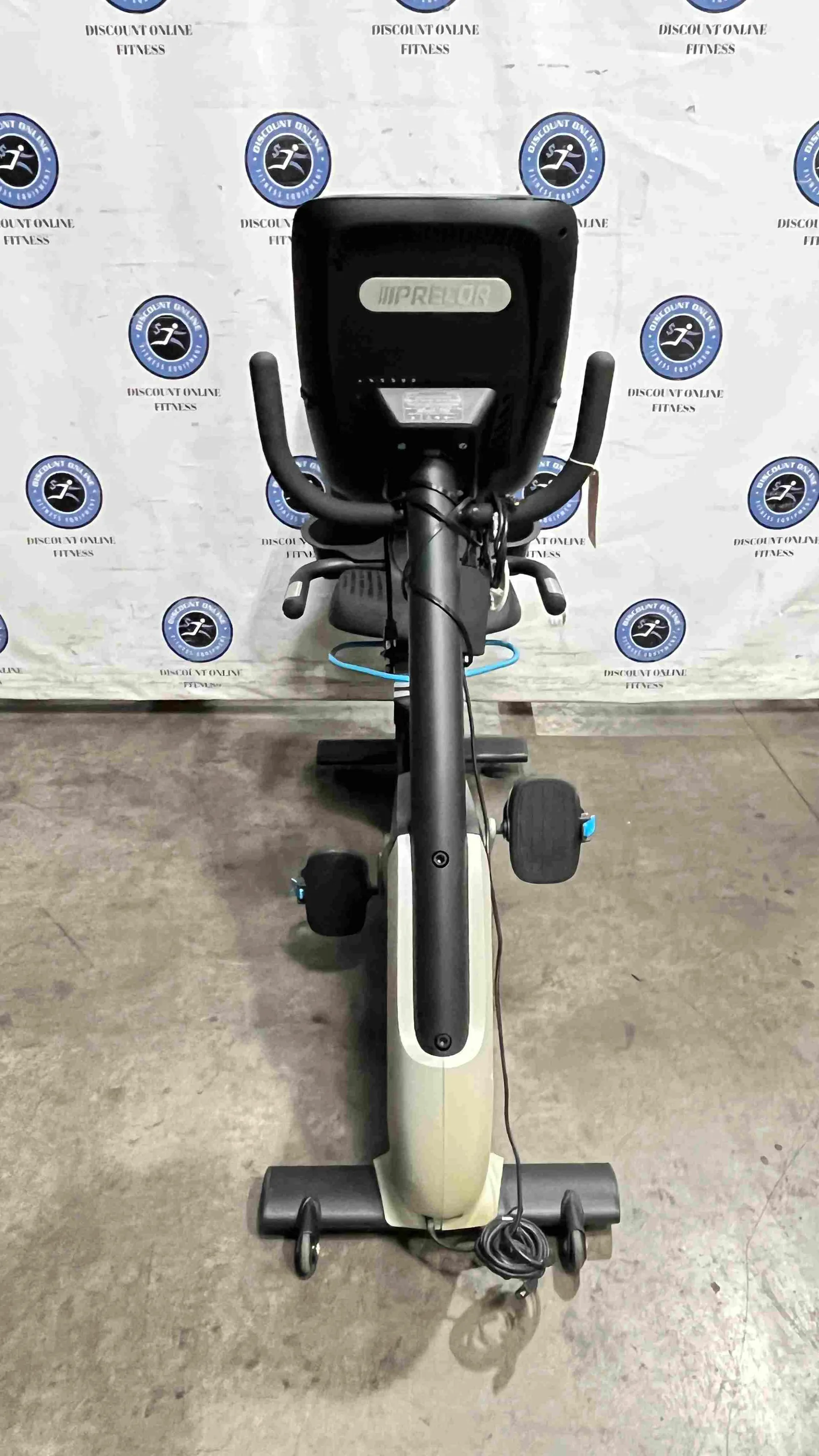 Precor RBK 885 Recumbent Bike w/P82 Console - U — photo 4