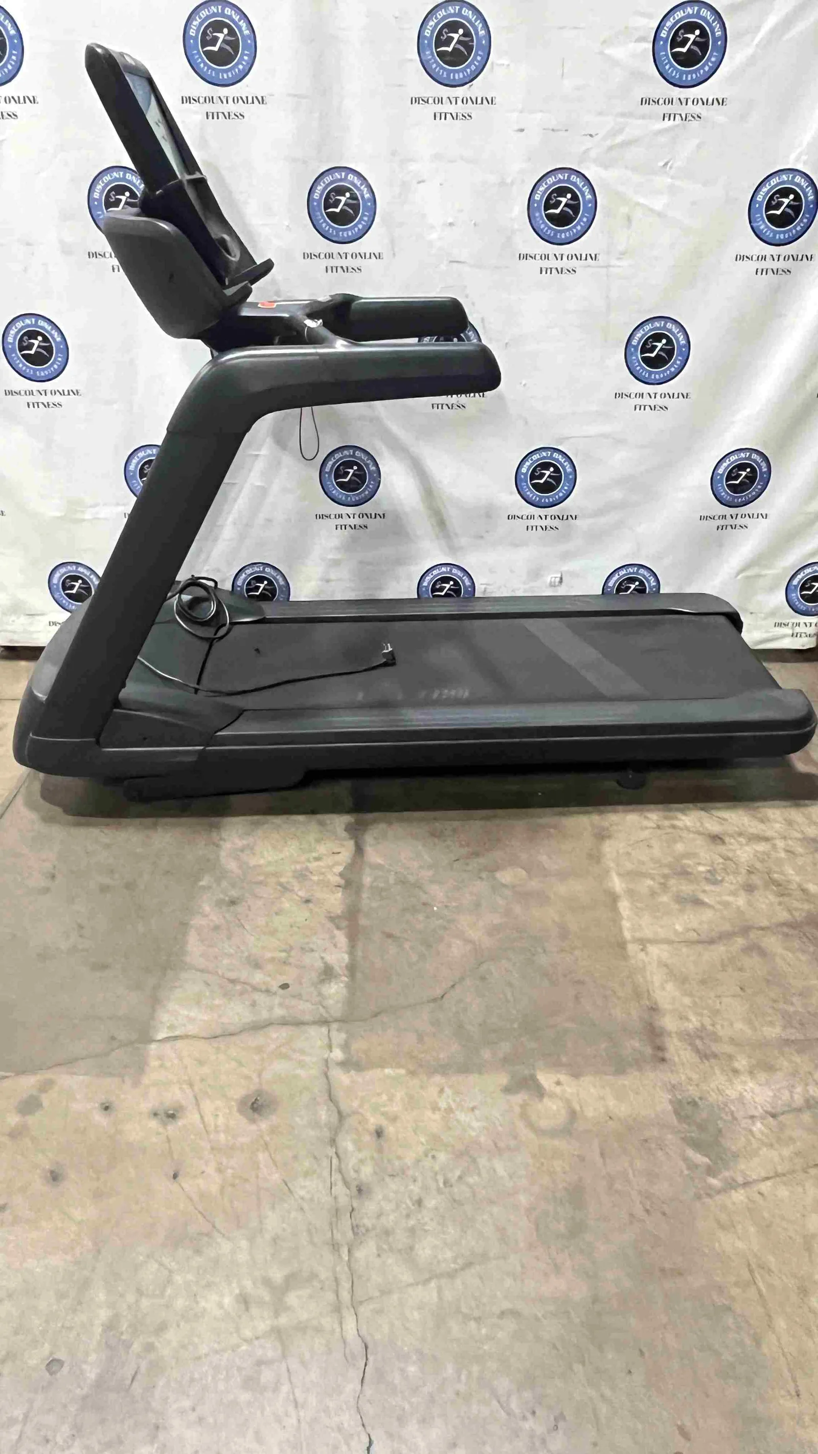 Precor TRM 781 Treadmill w/P82 console - U — photo 3