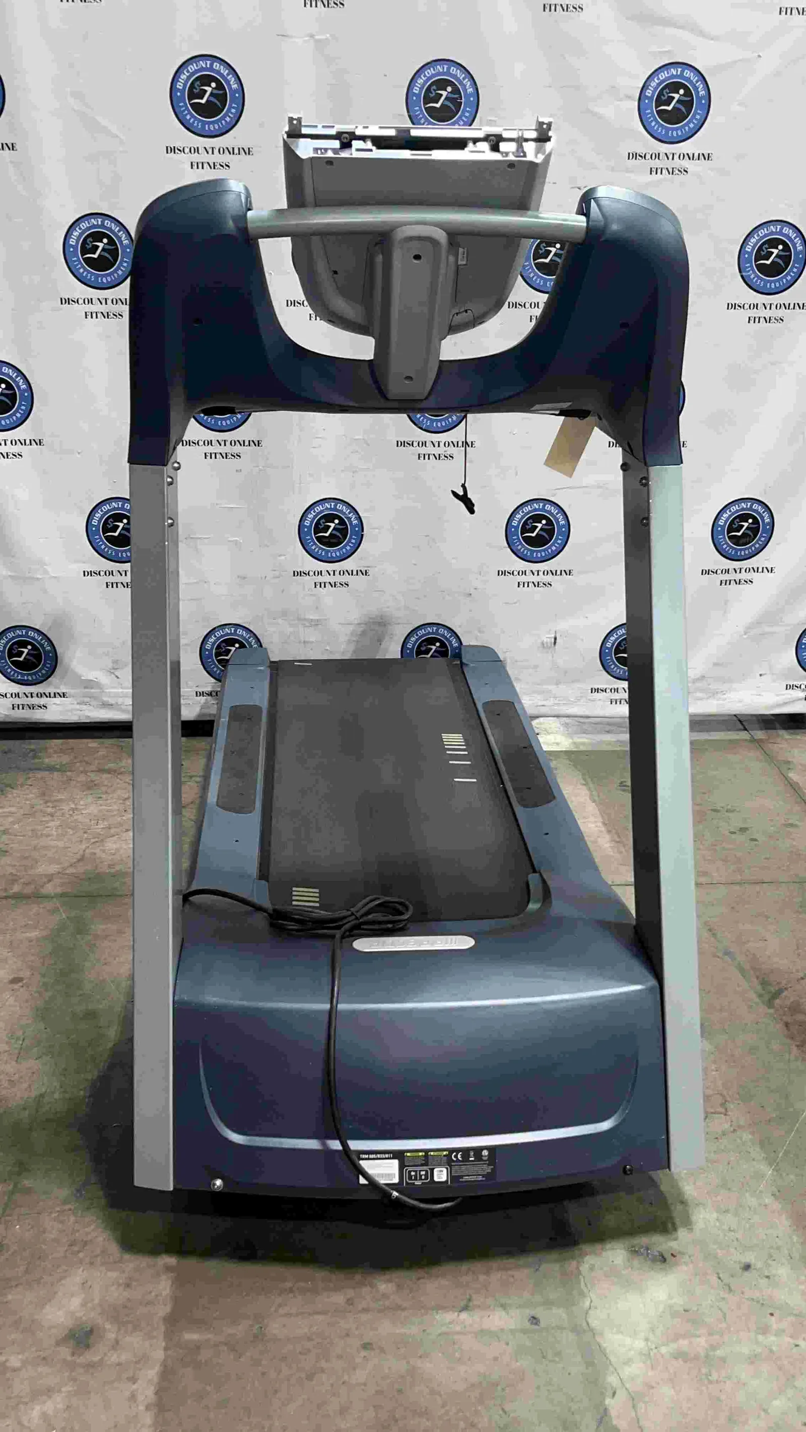 Precor TRM 833 Treadmill w/P30 Console - U — photo 2