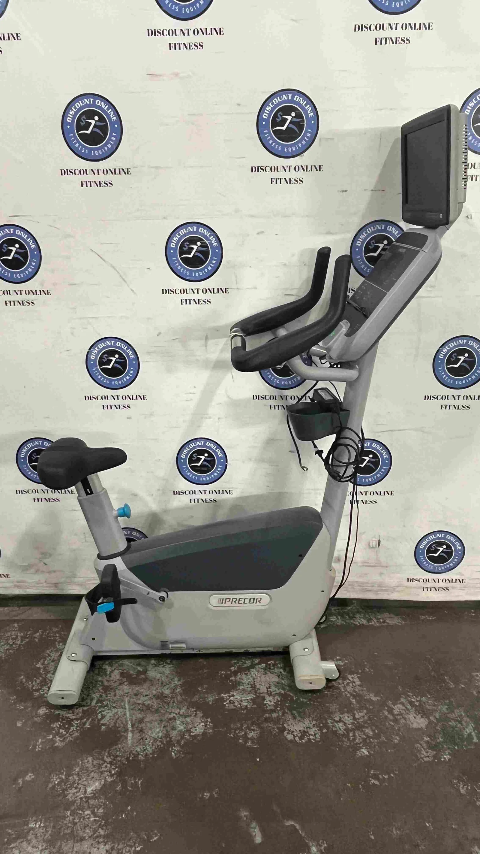 Precor UBK 615 Upright Bike - U — photo 3